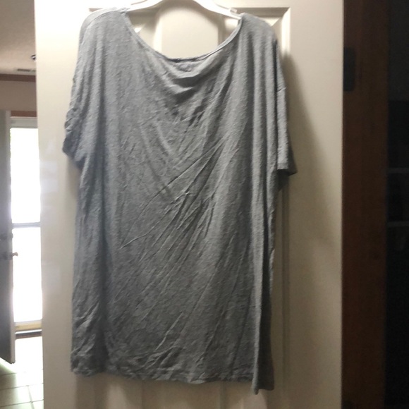 Grey Wet Seal Shirt with Quote - Picture 5 of 5